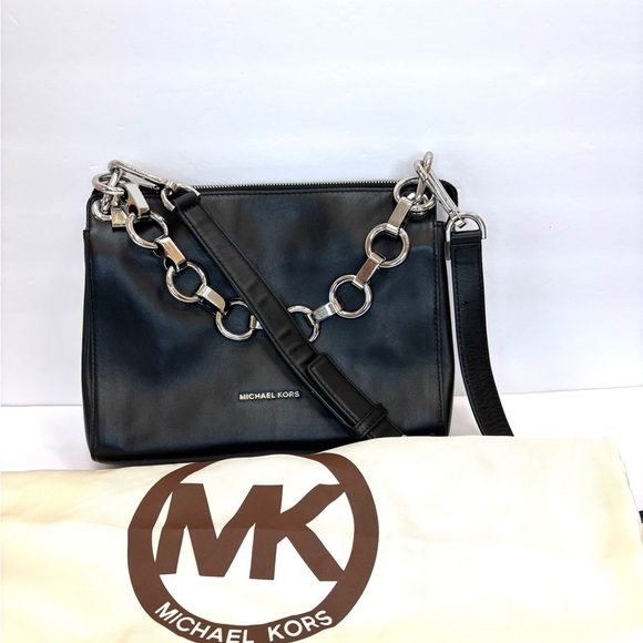 Michael Kors Gianna Convertible Medium Leather Messenger Crossbody Bag Black - Picture 14 of 16